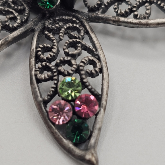 Beautiful Flower Brooch - Simon Chang - Spring Color Palette Flower Blossom - Picture 3 of 5